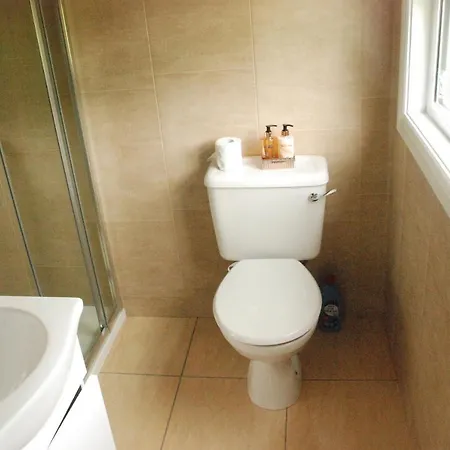 Kingstown House 3* Кашел