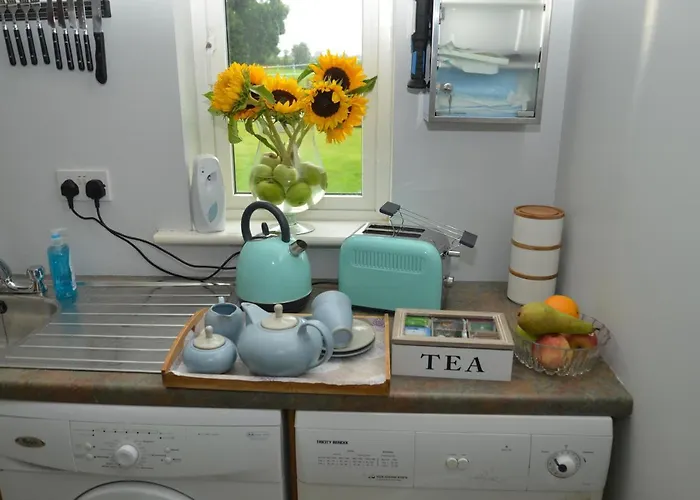 לינה וארוחת בוקר Kingstown House קאשל